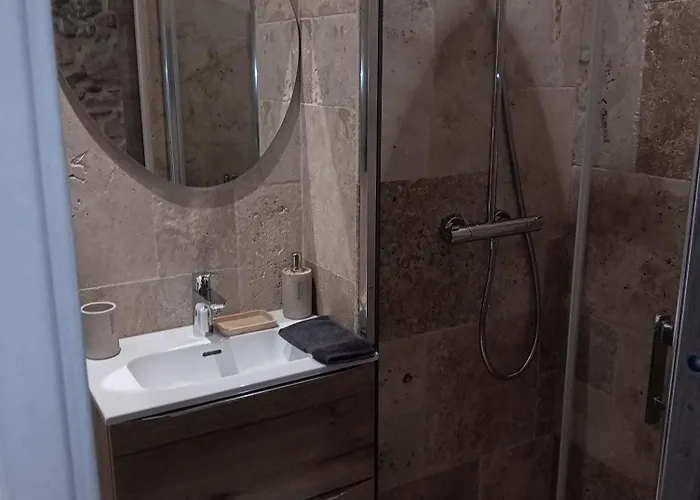 Adorable Vieil * Antibes