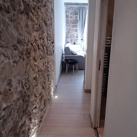 Apartament Adorable Vieil Antibes