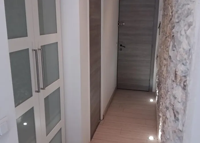 דירה Adorable Vieil *