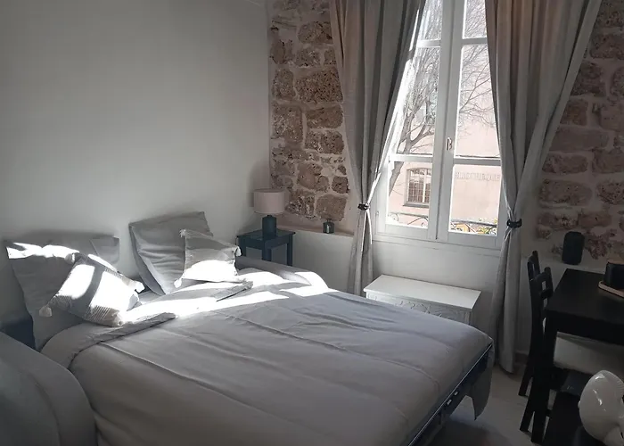 דירה Adorable Vieil